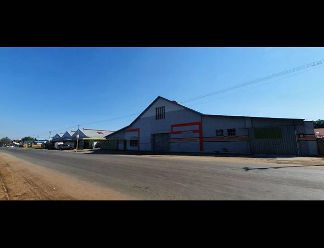 6,000M² WAREHOUSE FOR SALE IN OOS EINDE